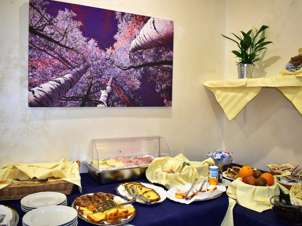 Фото Hotel Happy