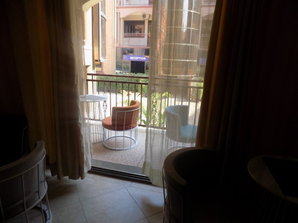 Фото отеля 4