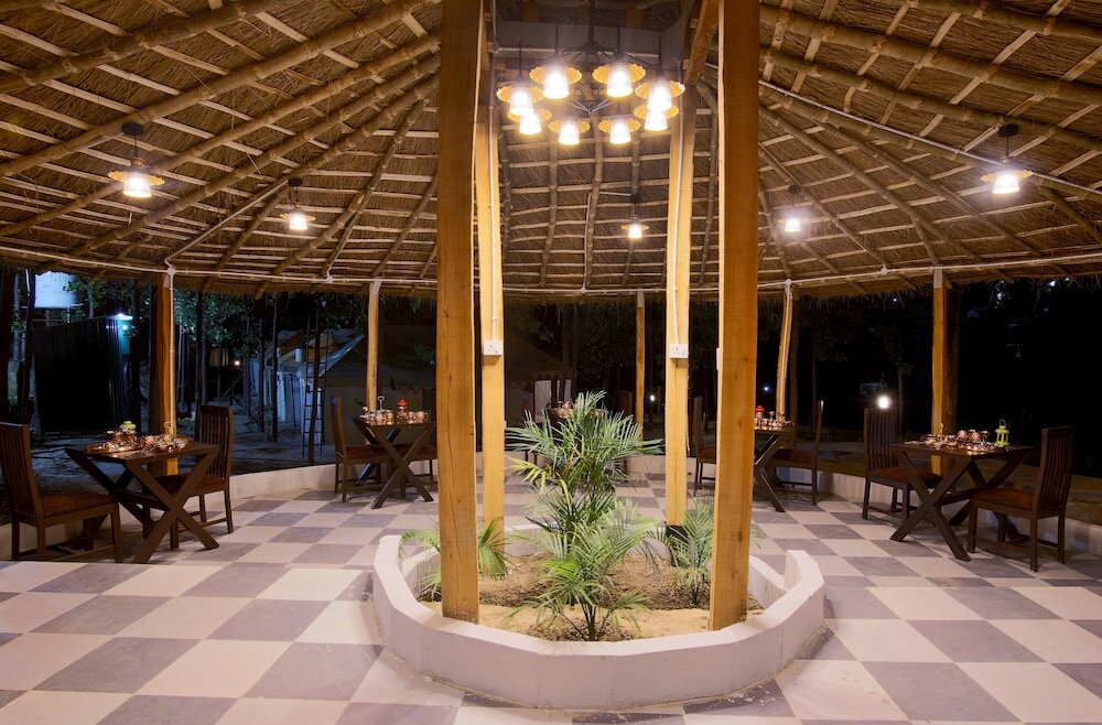 Фото Dev Bhoomi Farms & Cottages