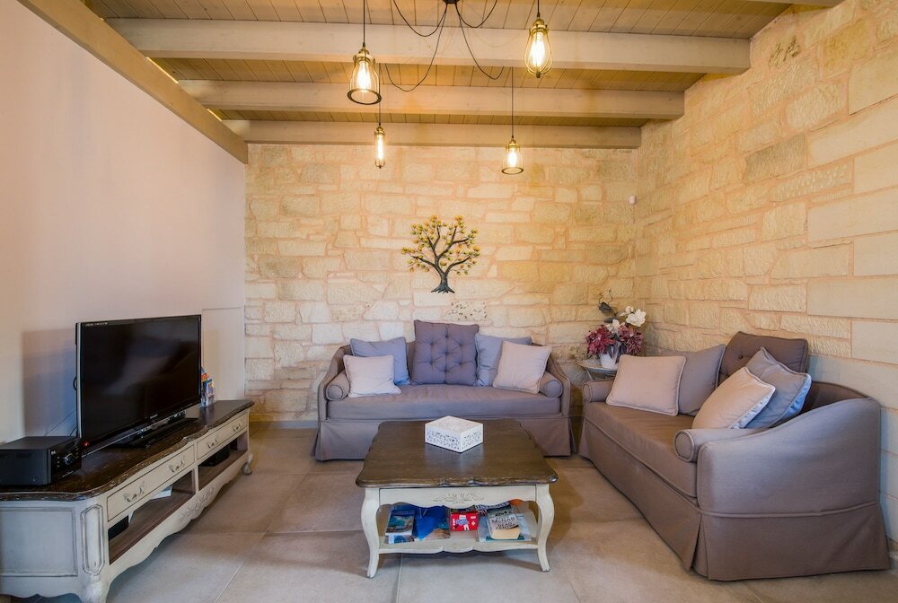 Фото Villa Sirocos, Private eco pool, near the beach