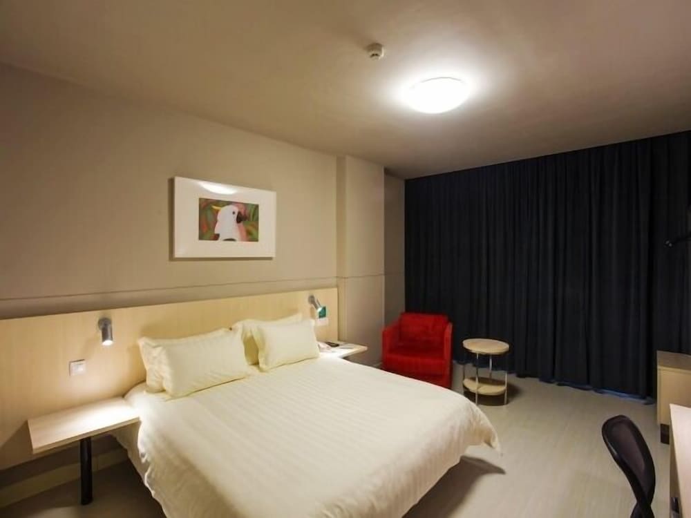 Фото Jinjiang Inn Liuzhou Railway Station North