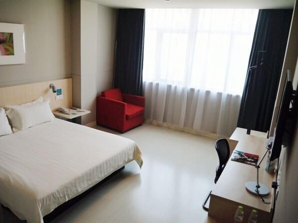 Фото Jinjiang Inn Zhuji Datang Hotel