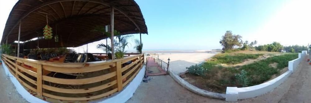 Фото Osaiba Beach Resort