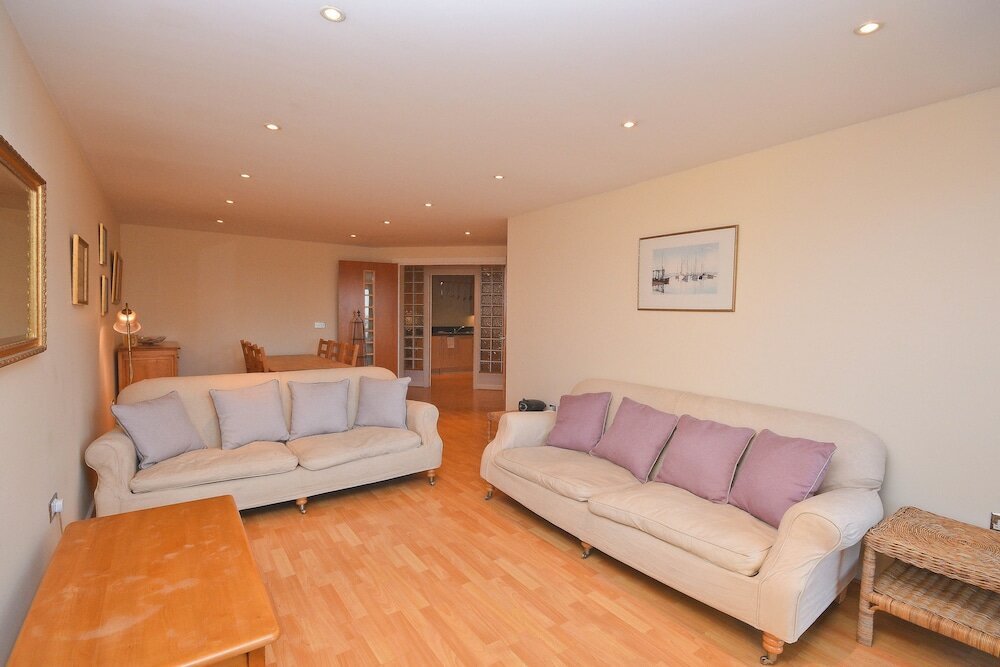 Фото Town or Country - Greenwich Apartments