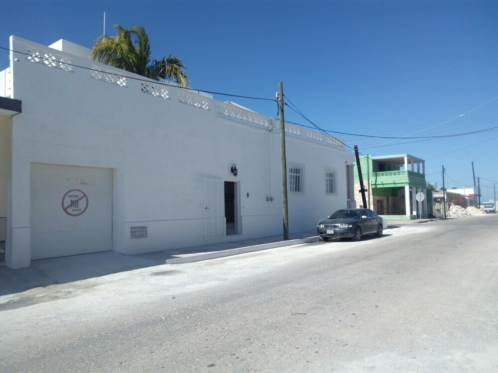 Фото Mayab Suites Hotel