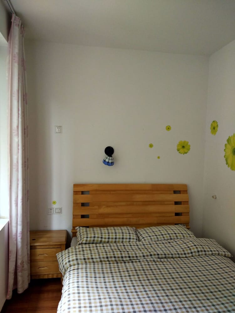 Фото Gestern Inn-English Service