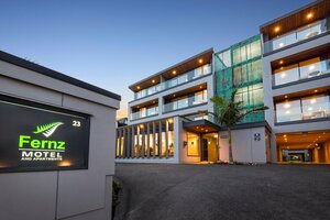 Гостиница Fernz Motel & Apartments Birkenhead