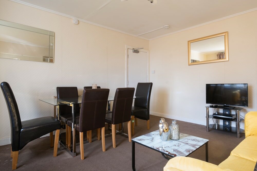 Фото Novelty Suites - Roslin Street