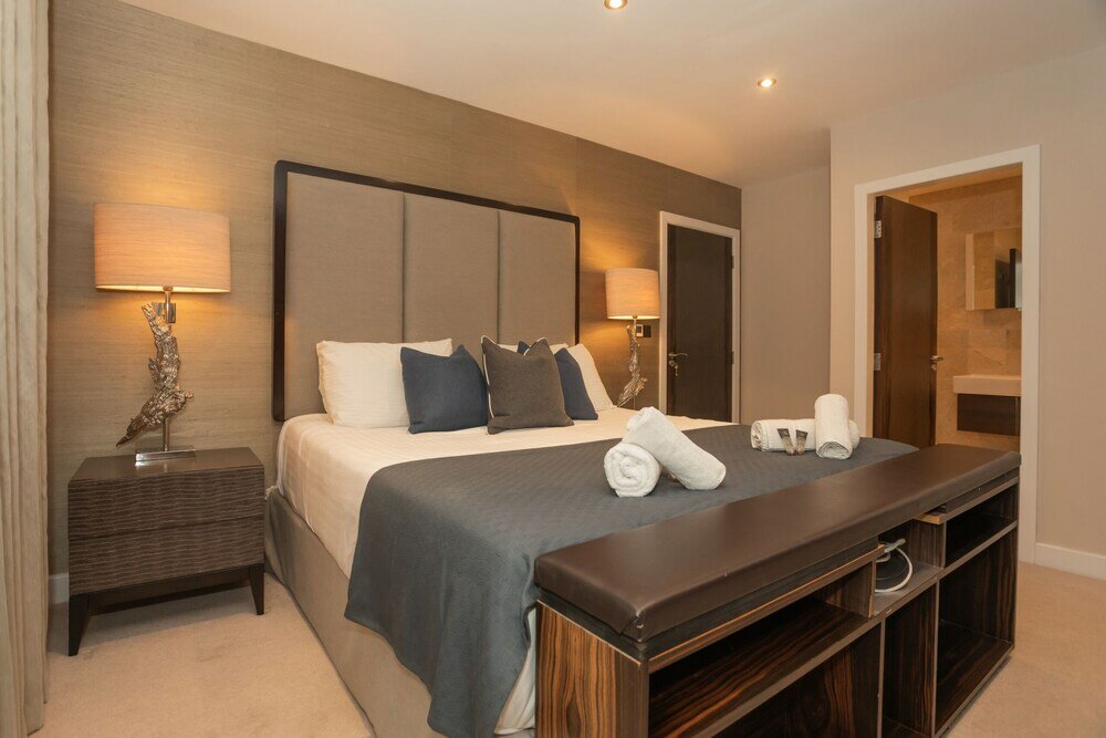 Фото Henge House, Penthouse Apartment