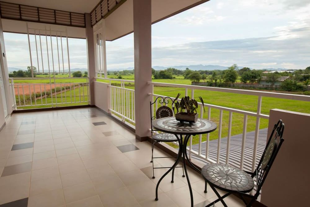 Фото Chiang Kham Grand Villa