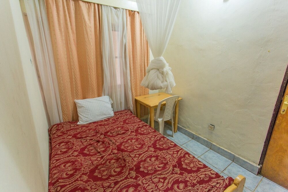 Фото Golf Eden Guest House