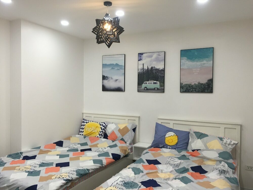 Hotel Local Homestay, Ha Long, photo