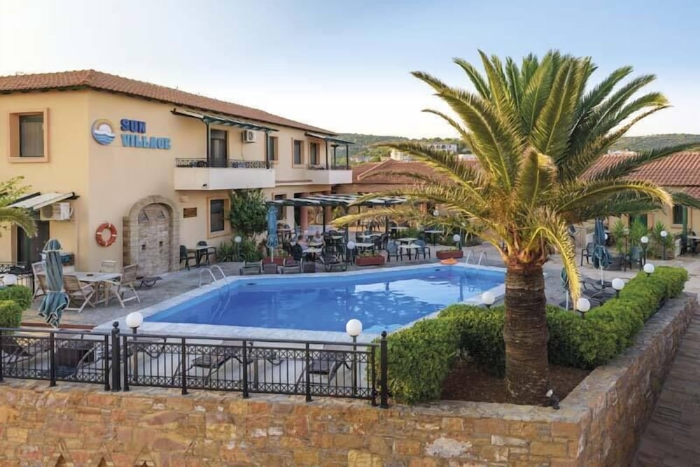 Фото отеля 1