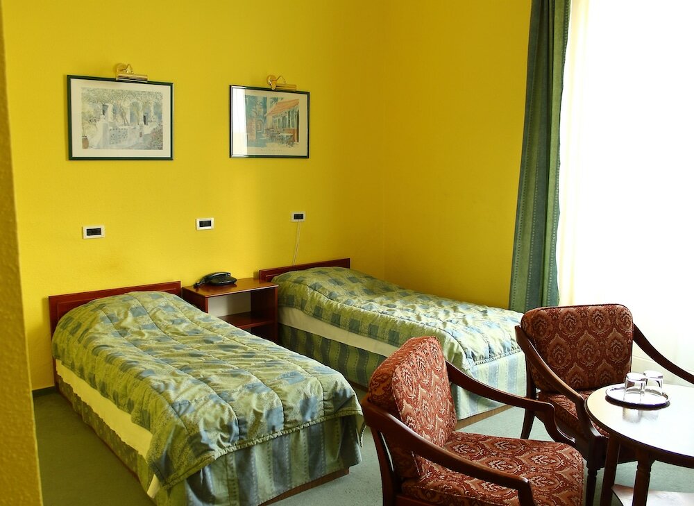 Фото Hotel Centrál