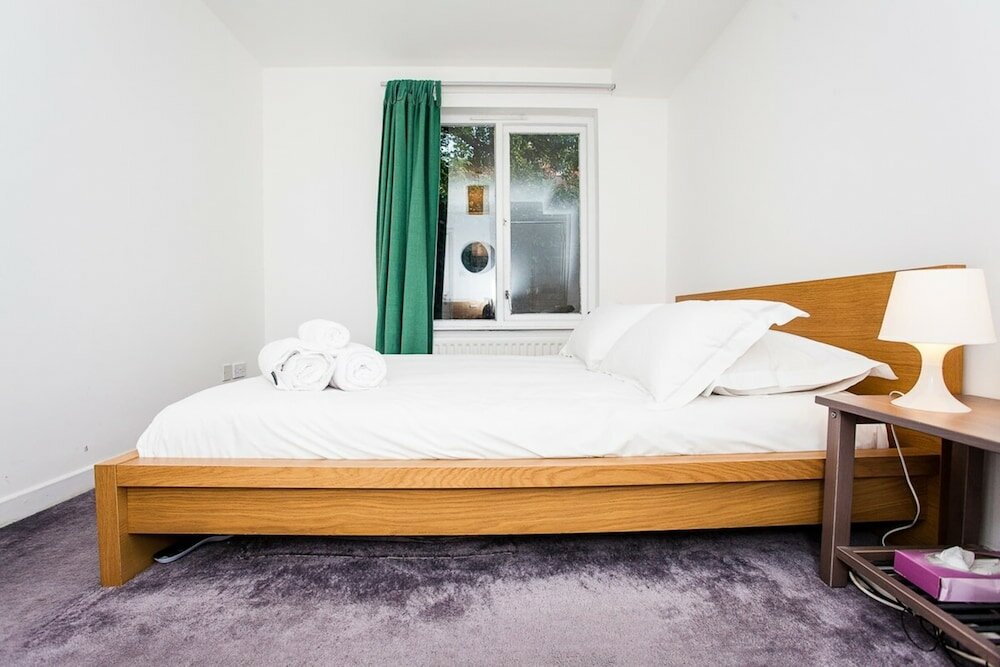 Фото Charming Peaceful 2 Bed with Parking and Garden