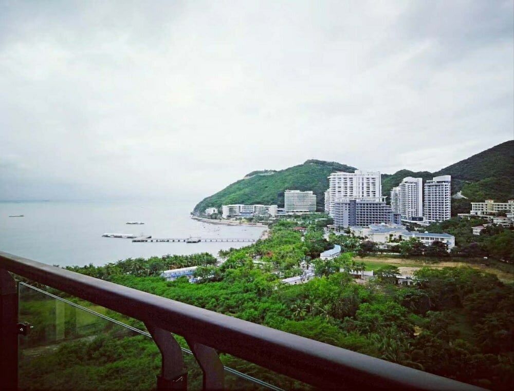 Фото Sanya Baohong Shang Haihuating boutique hotel