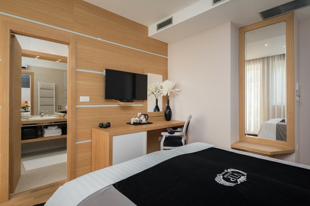 Фото VIP Rooms