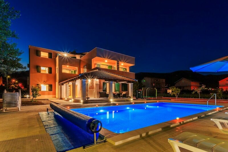 Гостиница Villa Rusula