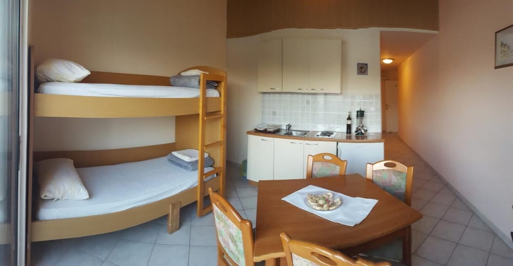 Фото Apartments Marija Lastovo