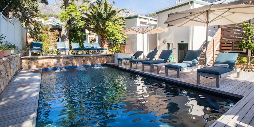Фото Camps Bay Village