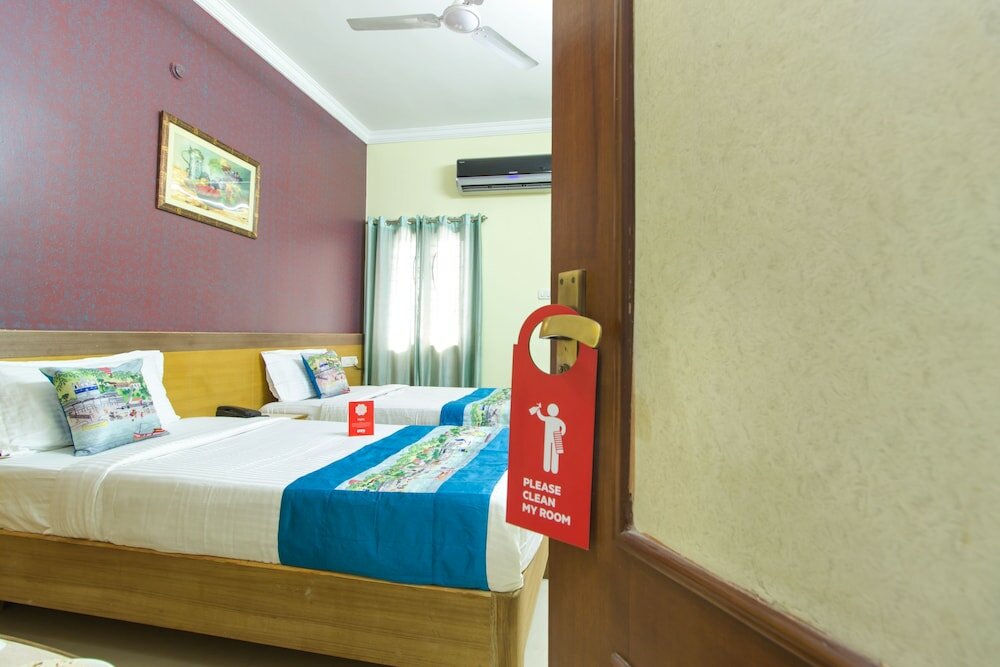 Фото Oyo 8932 Delight Inn Gachibowli