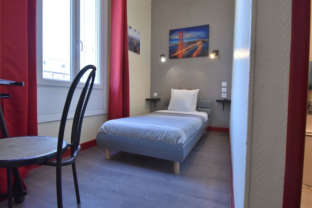 Фото Hôtel des Deux Gares