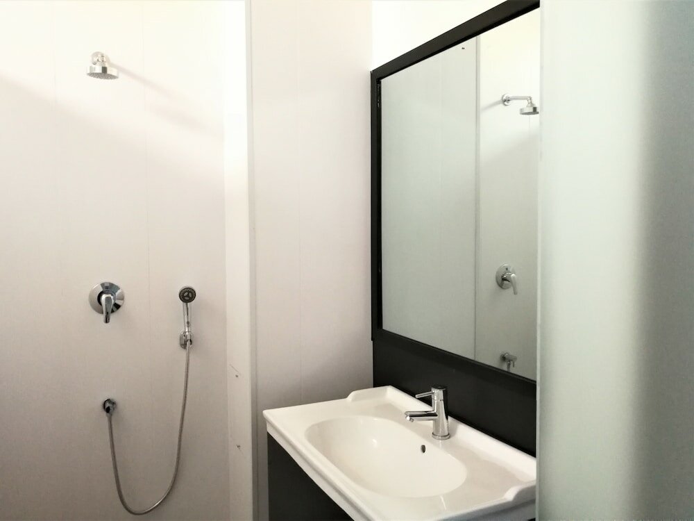 Фото Yama Hotel & Rooftop Bar