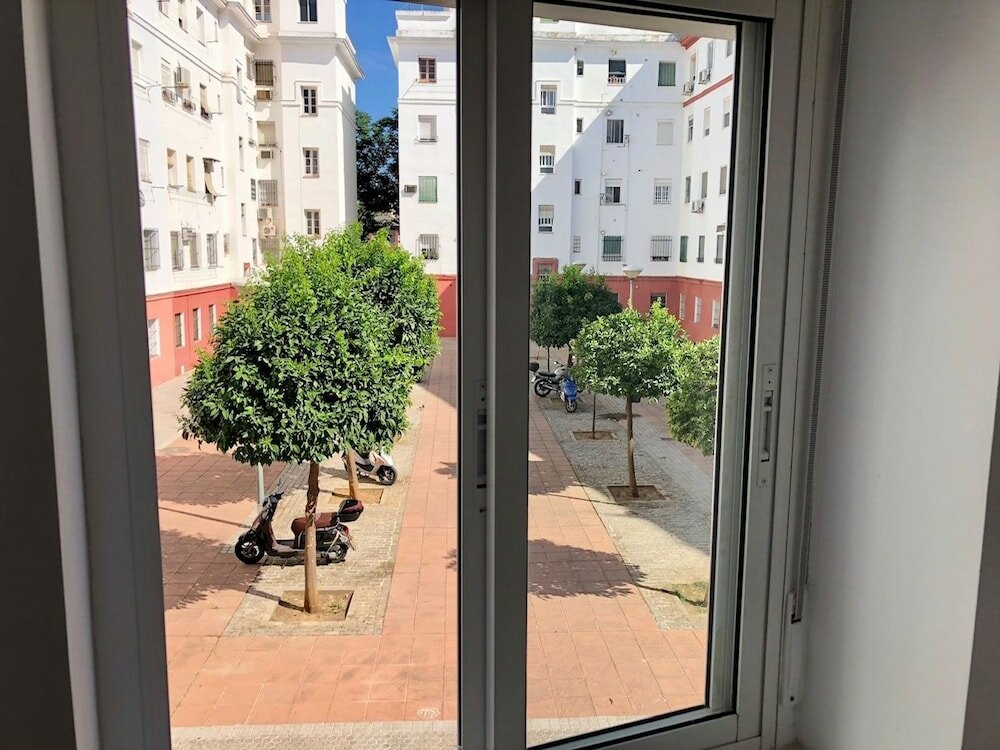 Фото Seville Vacation Rentals – Triana