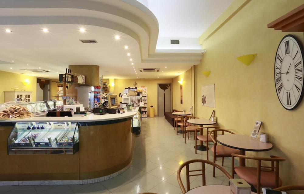 Фото Cream & Caramel bed