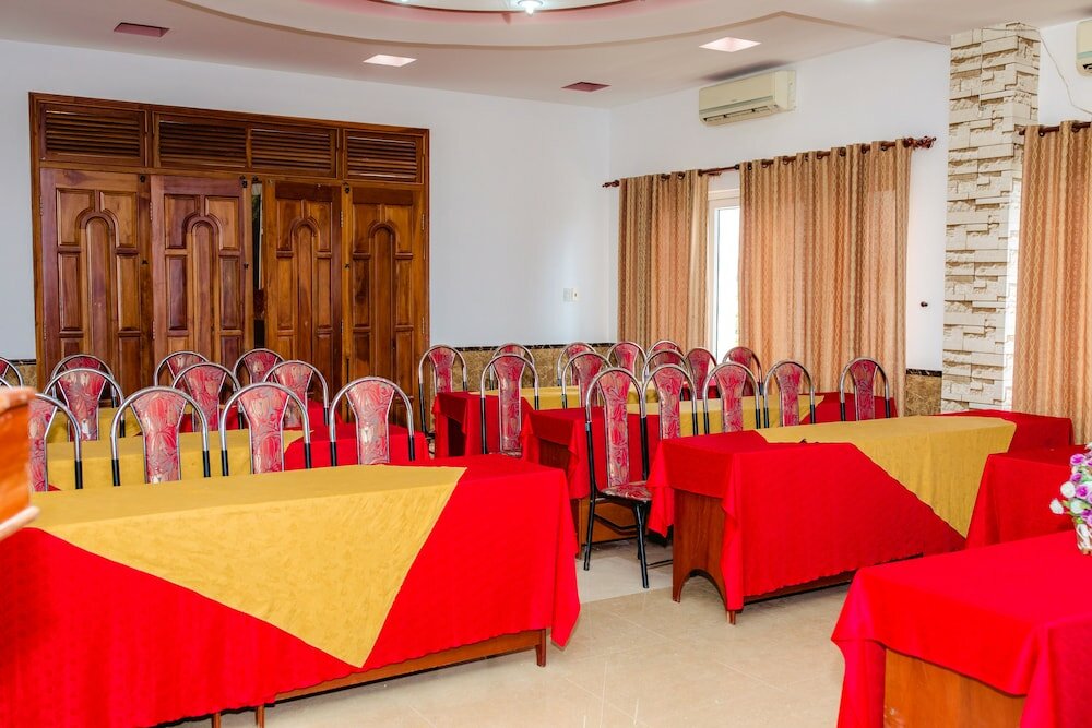 Фото Hoang Van Hotel