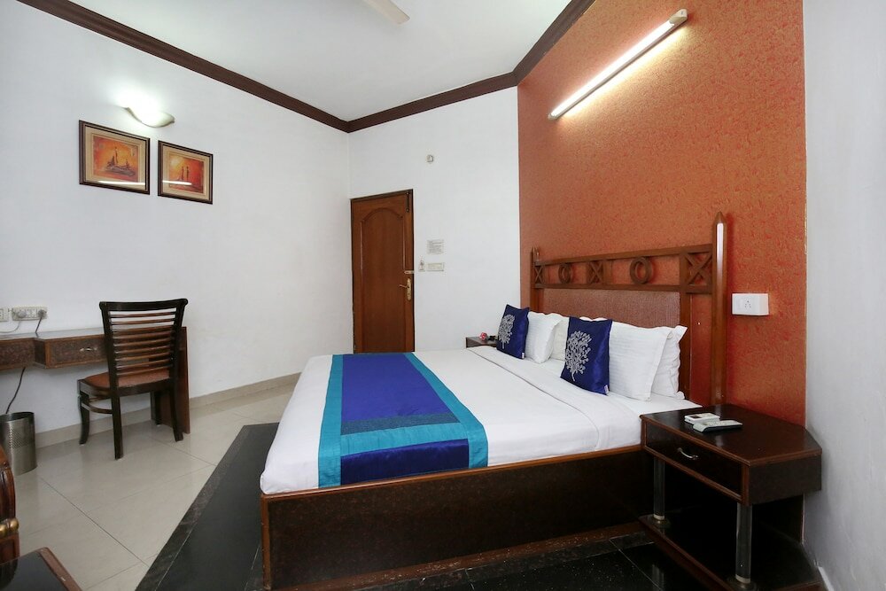 Фото Oyo 9985 Hotel Sekhon Grand