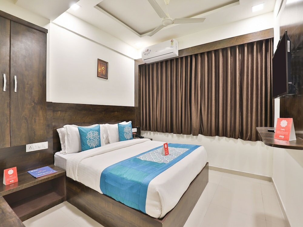 Фото Oyo 11072 Hotel Kajri Residency