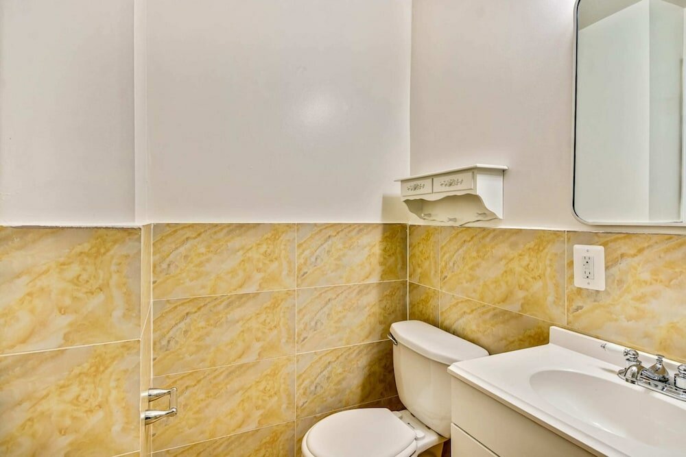 Фото The Vacationers Place