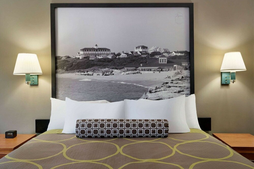 Фото Super 8 by Wyndham West Greenwich/Providence