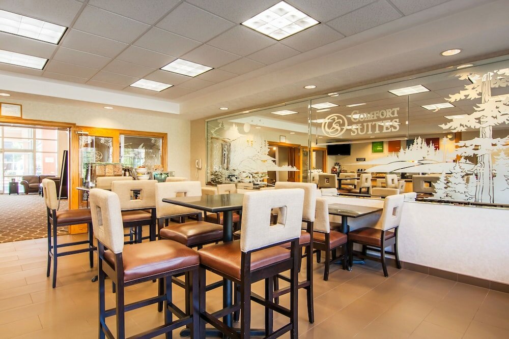 Фото Comfort Suites Salem