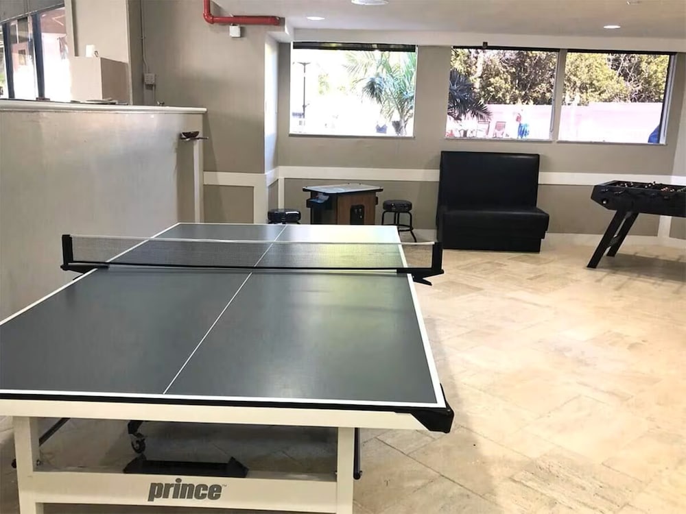 Фото Fort Lauderdale Beach Resort by Vacatia