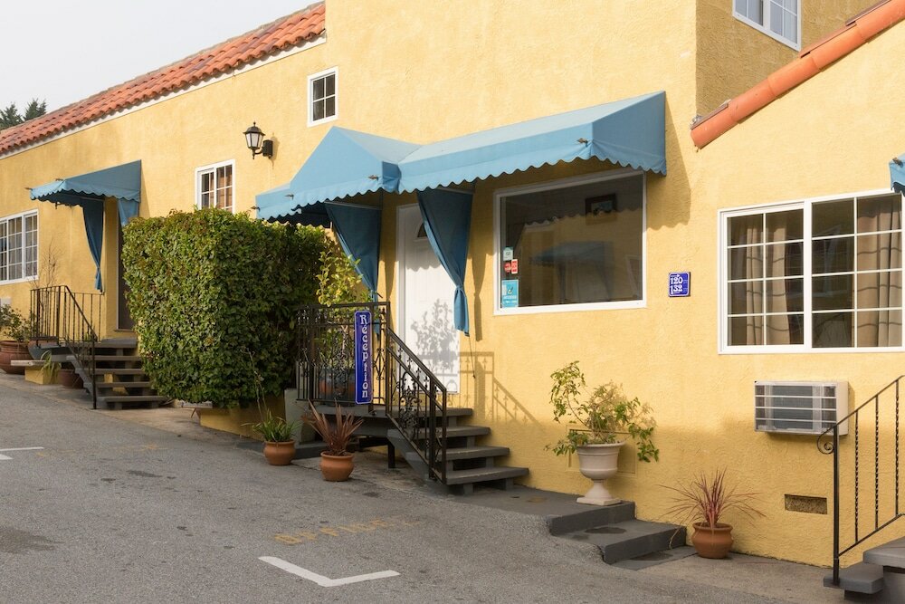 Фото Alpine Inn And Suites