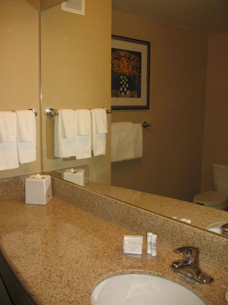 Фото Marriott Tacoma Downtown