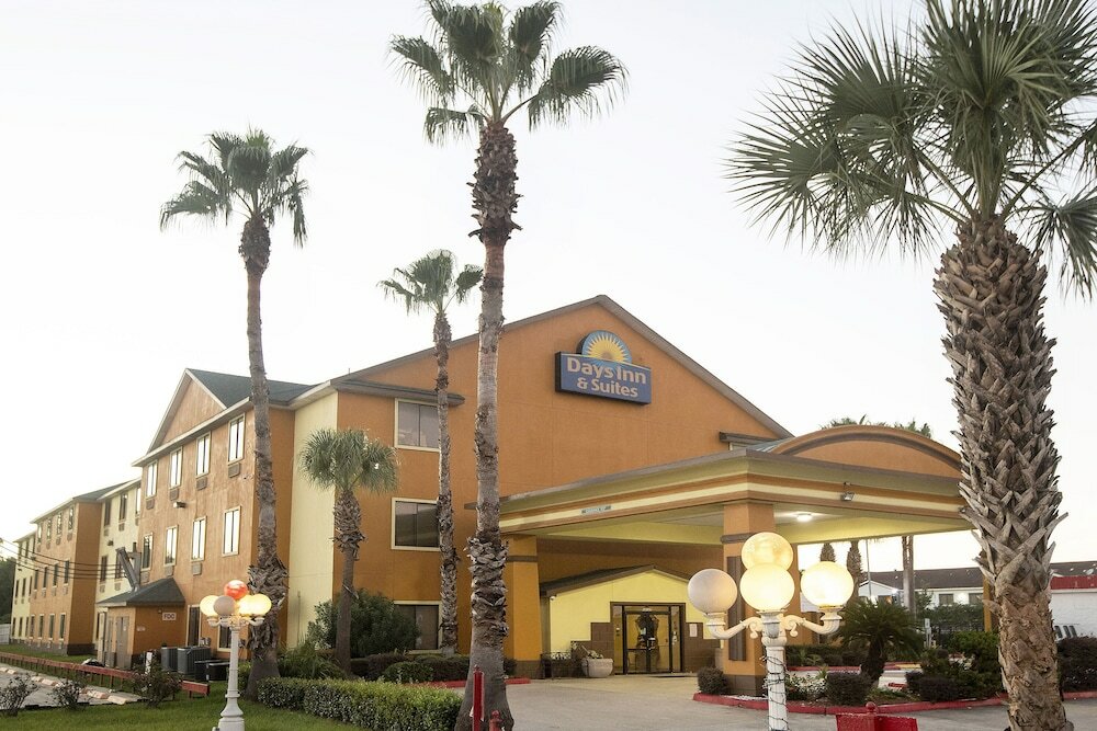 Фото Days Inn And Suites Houston North/Aldine