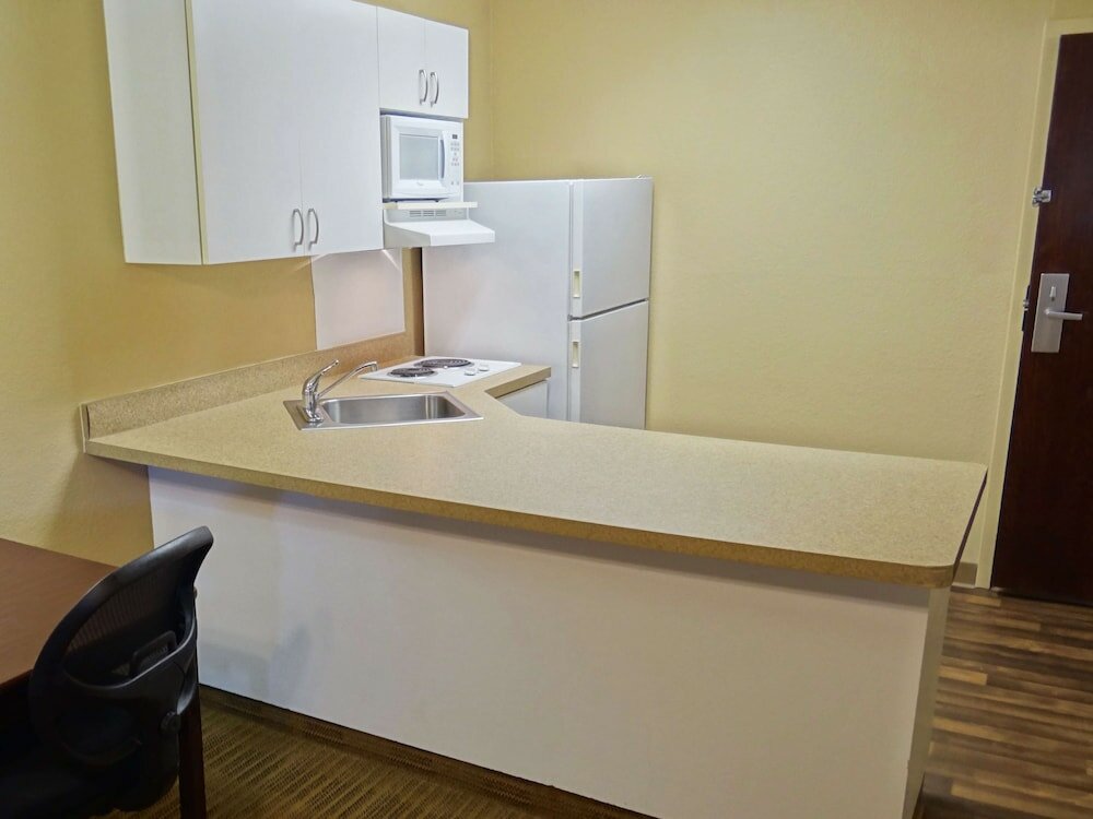 Фото Extended Stay America Suites Raleigh Midtown