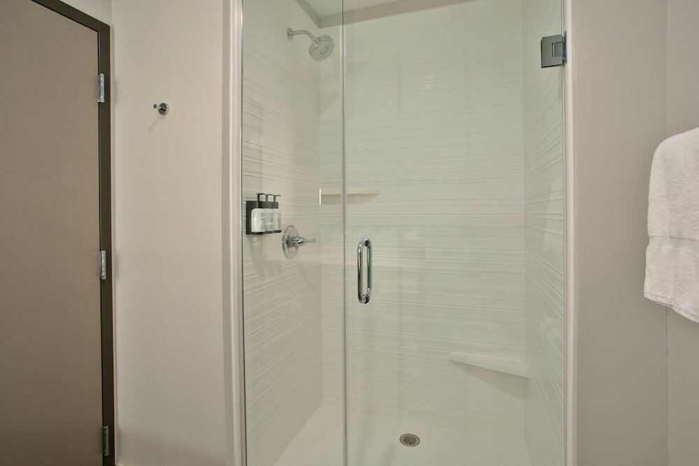 Фото Avid Hotel Detroit Warren, an Ihg Hotel