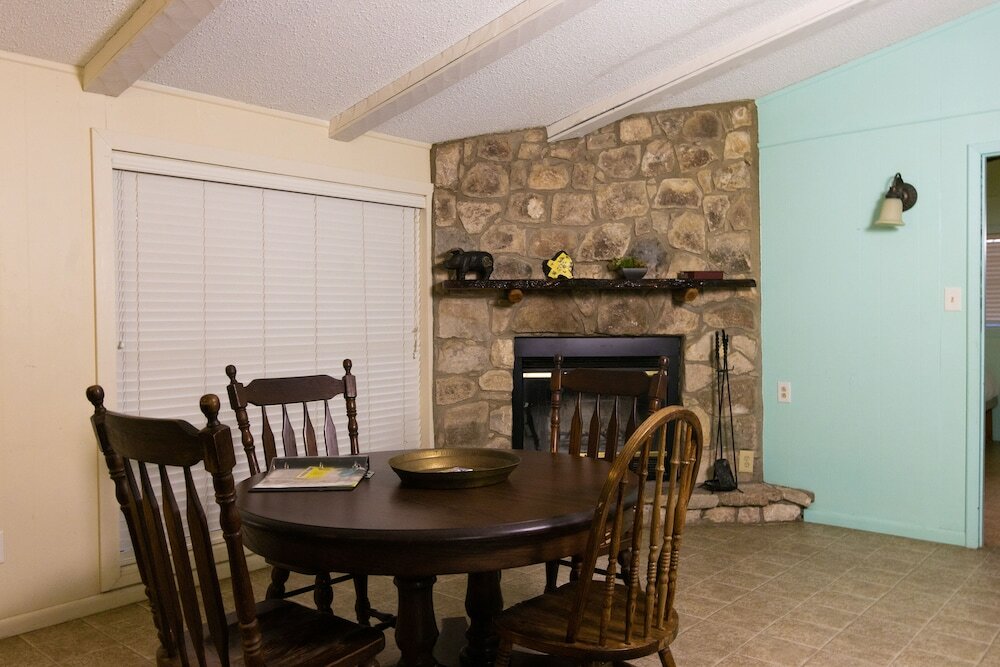 Фото Frio River Cabins