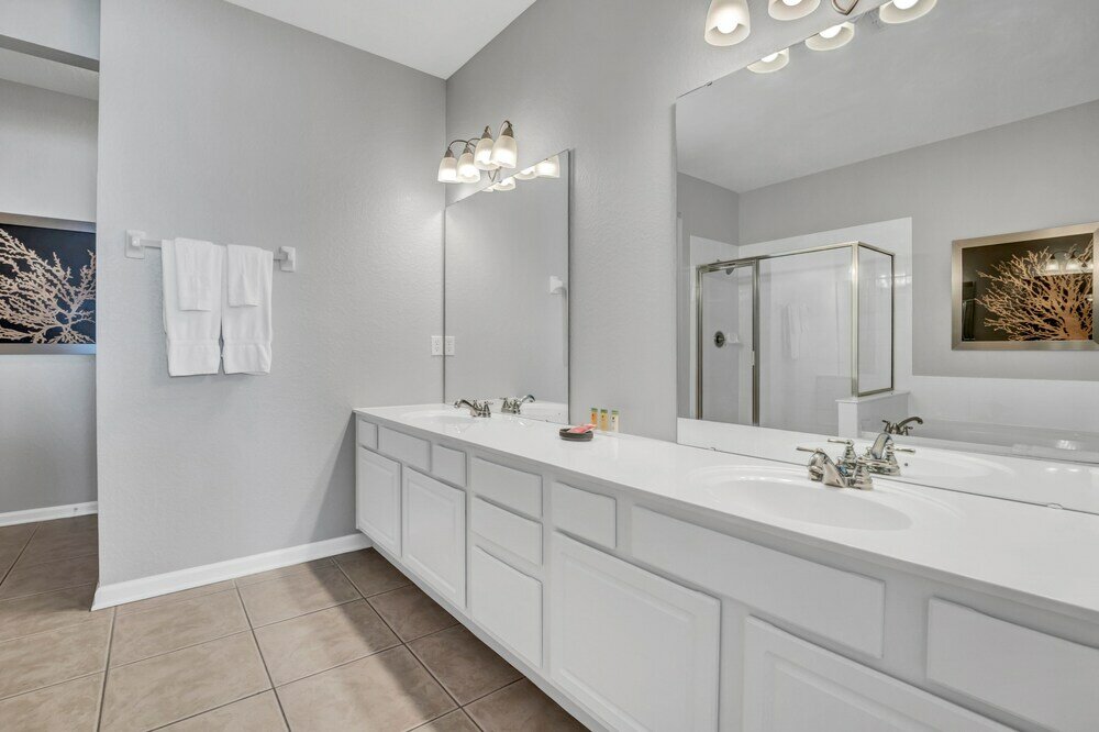 Фото 4816 Cayview Ave № 306