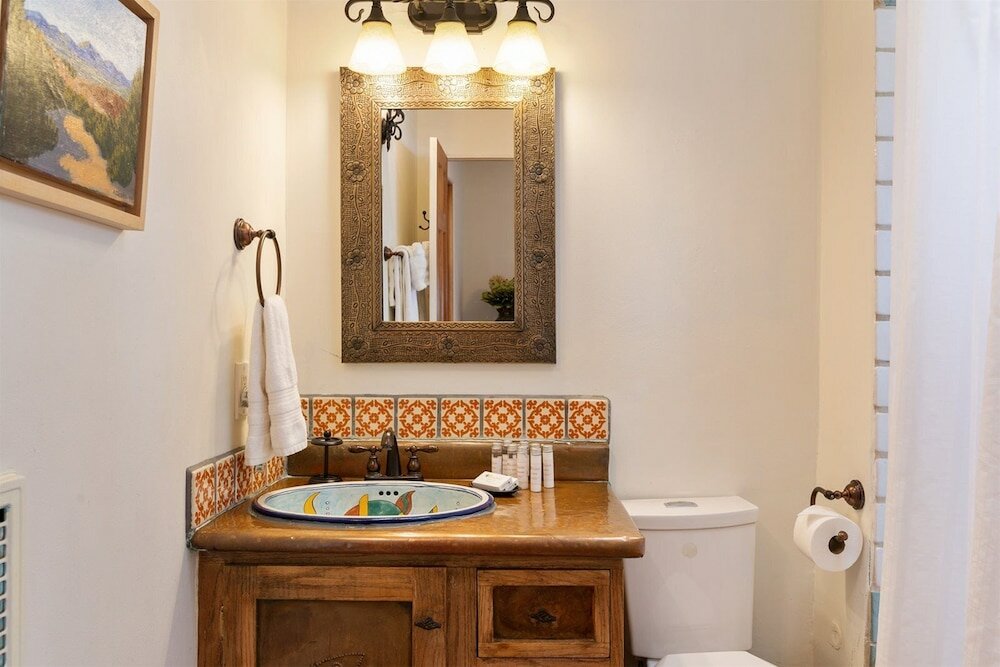 Фото Tecolote - Authentic Home Right Next to The Plaza, Hot Tub, Roof Deck