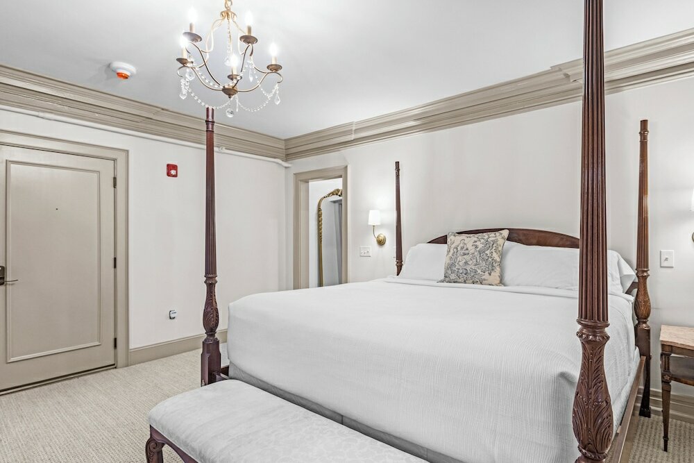 Фото The Davenport Inn