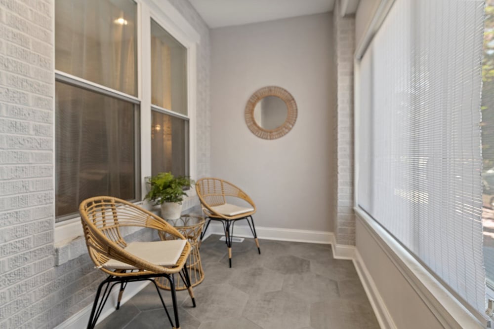 Фото Modern & Comfy - 5 - Location GameRoom