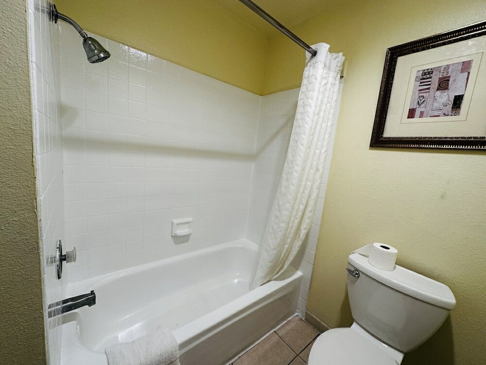 Фото Casa Blanca Express & Suites Cypress Buena Park - Anaheim Area