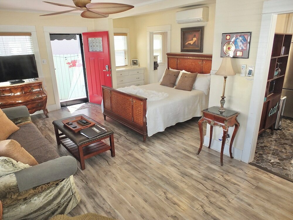 Фото Beach Bungalow-lb