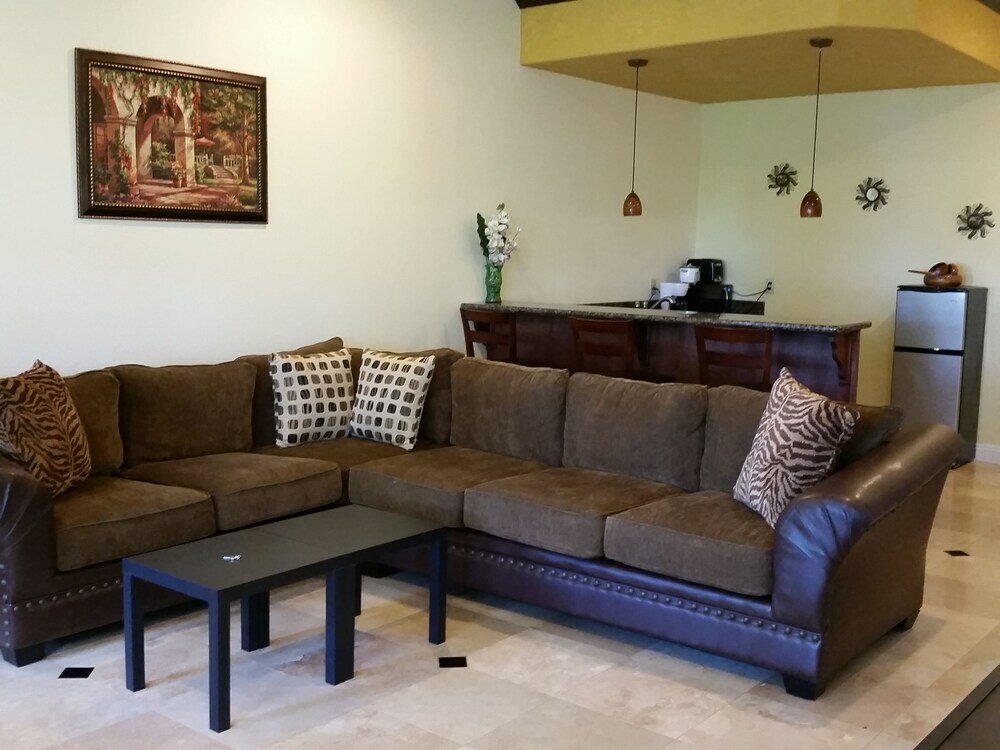 Фото Oceanfront Vacation Rental