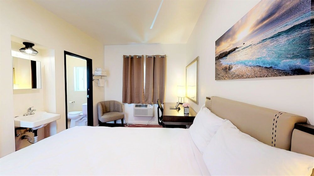 Фото Anchor Pointe Inn